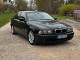 BMW 530i Limousine E39 FL - BMW 530 Limousine 530i e39 mit Benzin-Antrieb