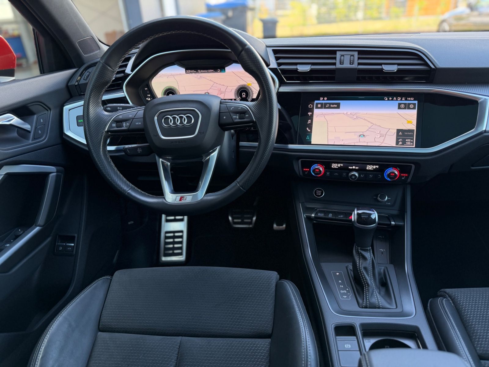 Audi Q3 45 TFSI e S-LINE Leder PANO MMI+ Key Virtual imagem 3
