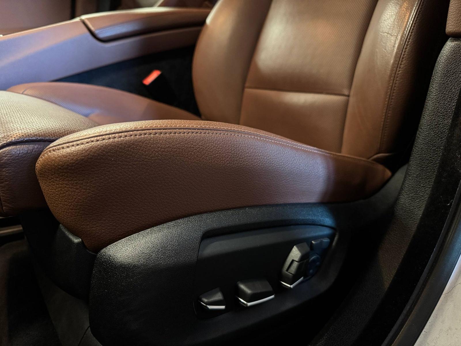 BMW 550 Gran Turismo PANO/ NIGHTVISN/ LED/ STZKLIMA/