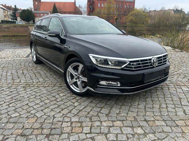 VW Passat Variant R-Line 4Motion