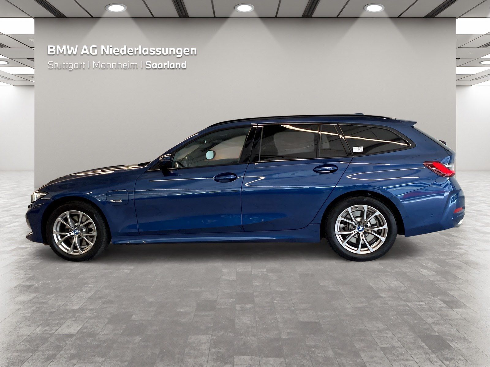 BMW 330e xDrive Touring AHK Driv.Assist.Prof Kamera foto 3
