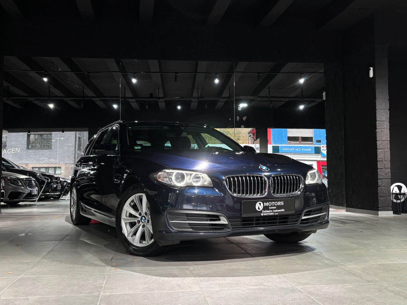 Fahrzeugabbildung BMW 520d xDrive *Automatik*Kamera*SHZ*Navi*Klima