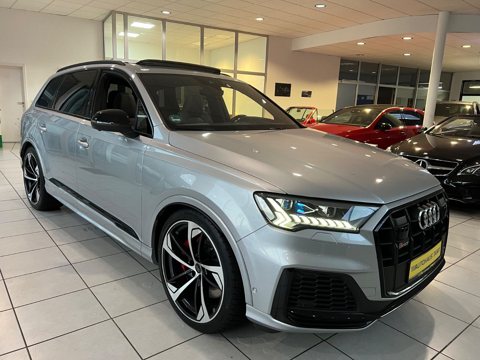 Fahrzeugabbildung Audi SQ7 4.0 TDI quattro*Head-Up * 7.SITZER*