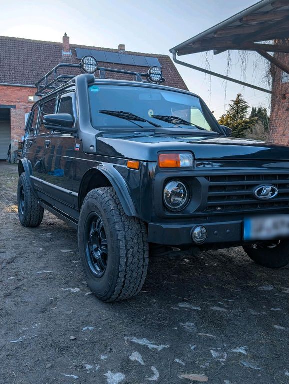Image of Lada Niva