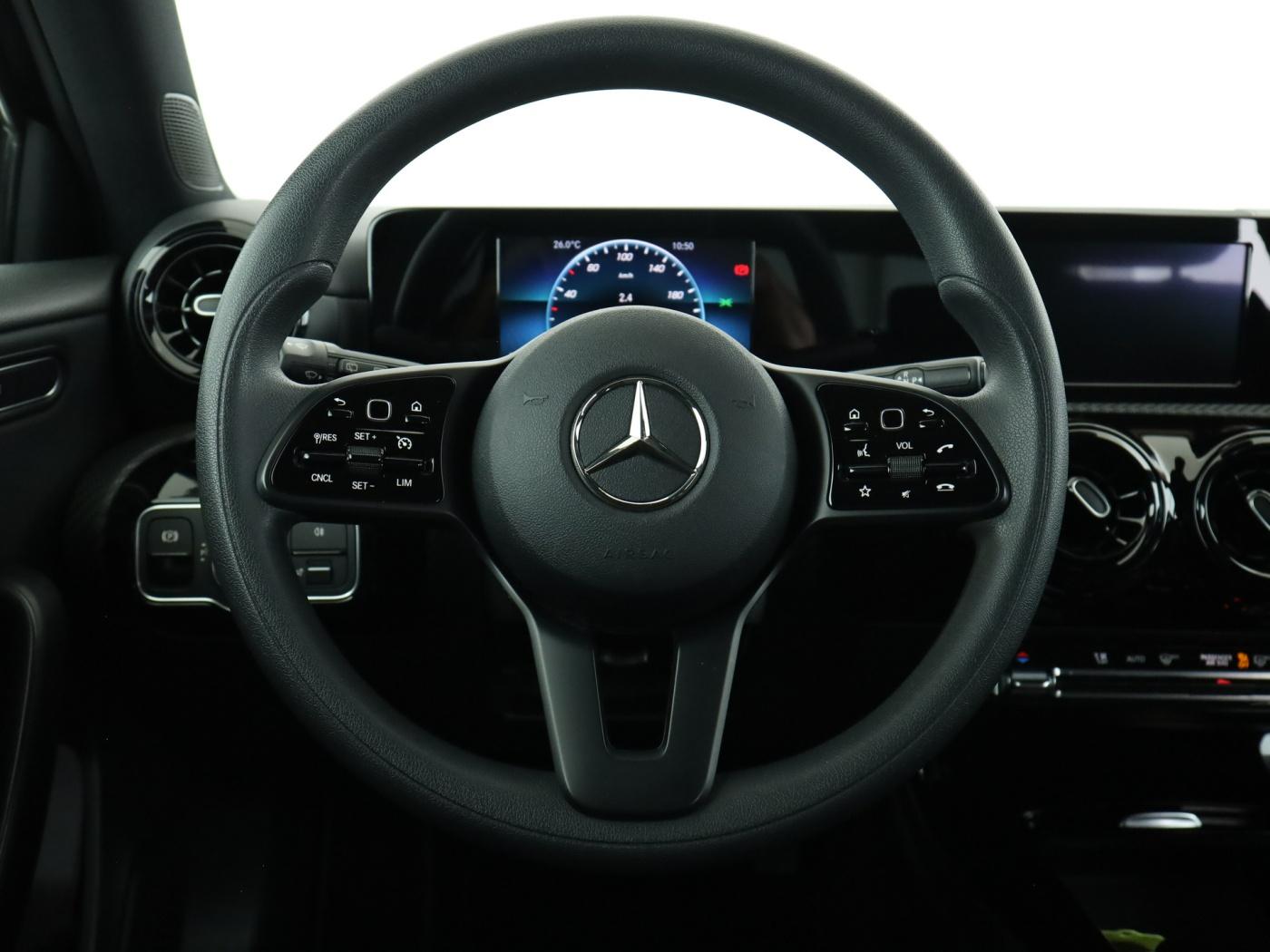 Mercedes-Benz A-Class d *LED High Performance*Park-Paket*Kamera*, миниатюра 11