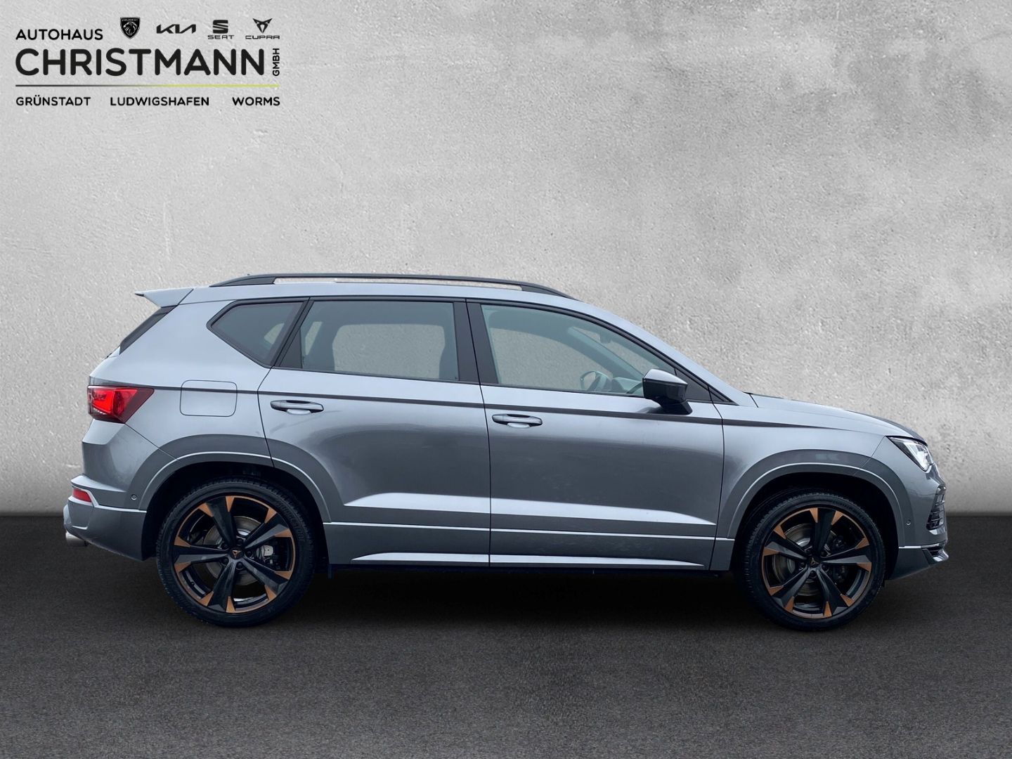 Fahrzeugabbildung CUPRA Ateca VZ 4Drive 2.0 TSI NP: 61.740,- AHK-klappba