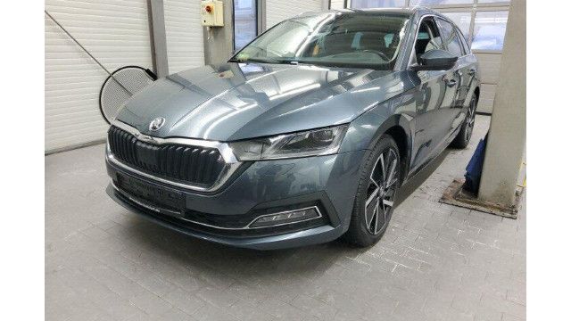 Skoda Octavia Combi 2.0 TDI DSG Style Navi Head-Up Dis imagem 2