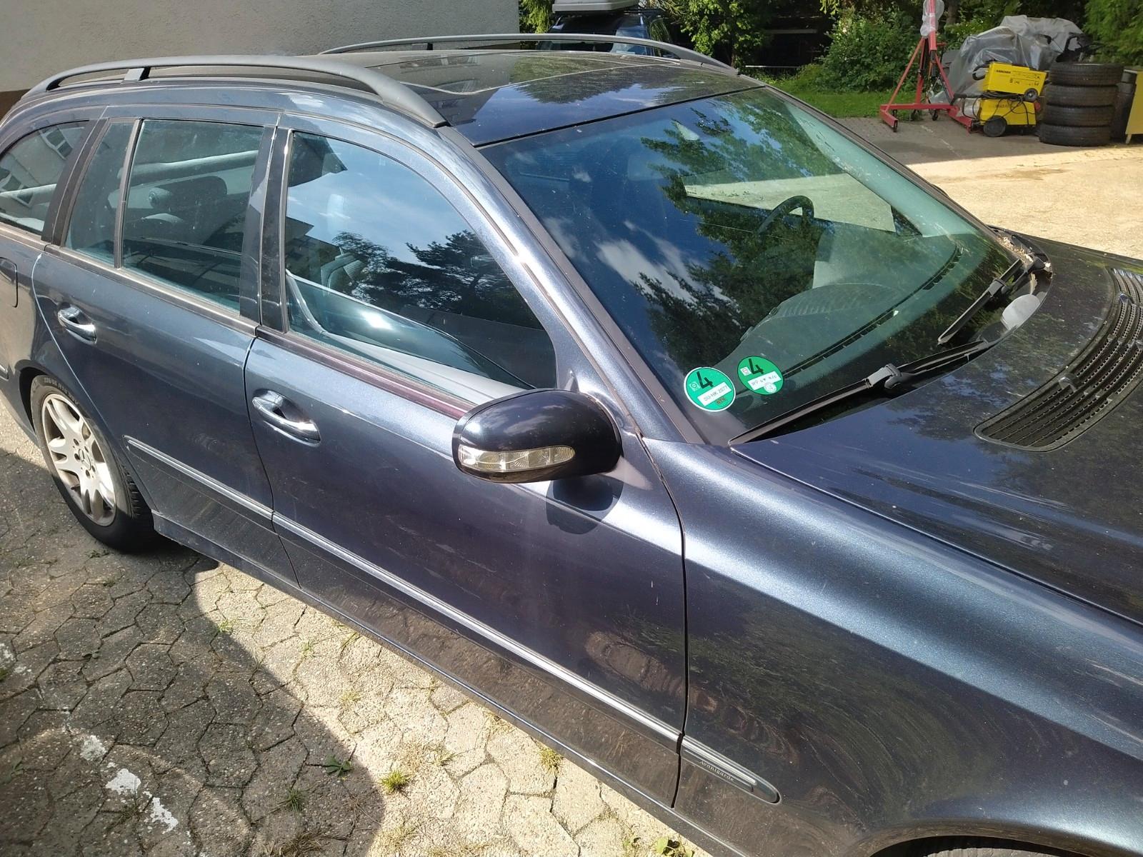Mercedes-Benz E220 2004 — engine 2.148 cm³, 150 HP (110kW)