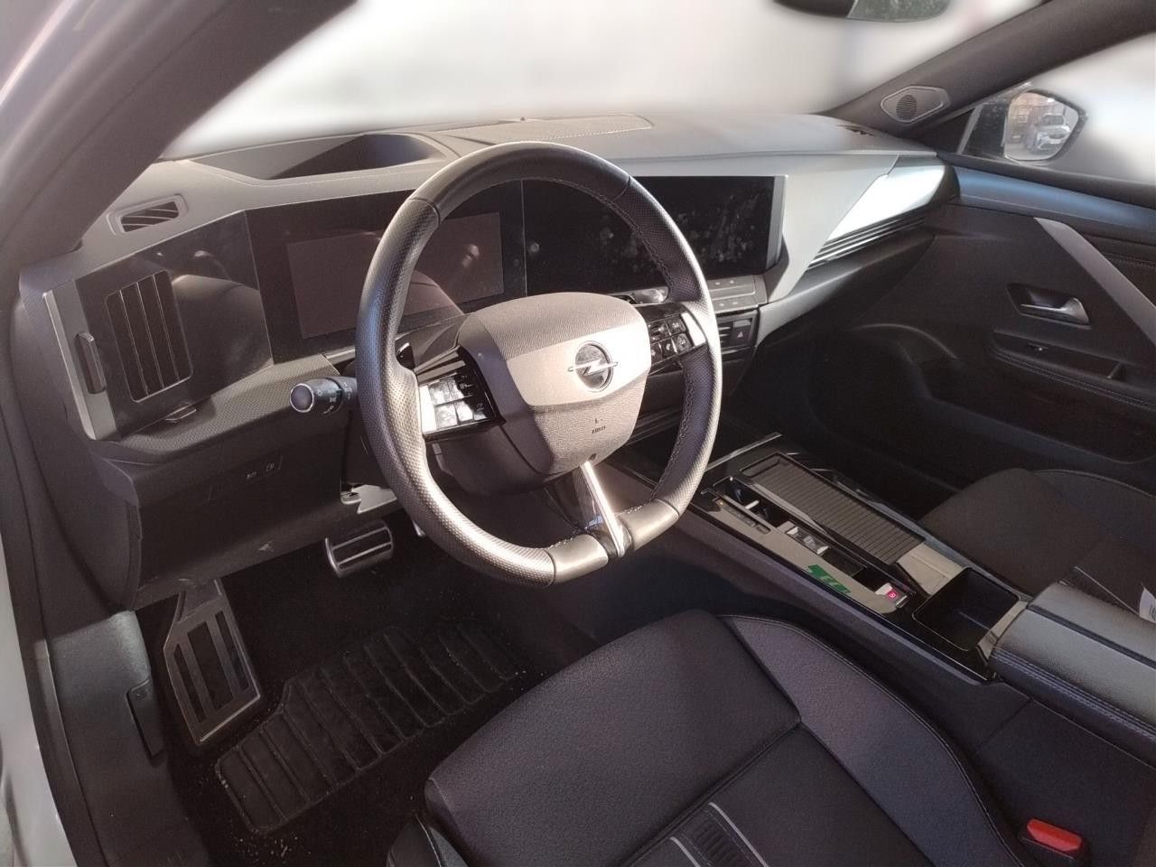 Fahrzeugabbildung Opel Astra L Lim. 1.6 HYBRID GS SPORT NAVI/360°/SPORT