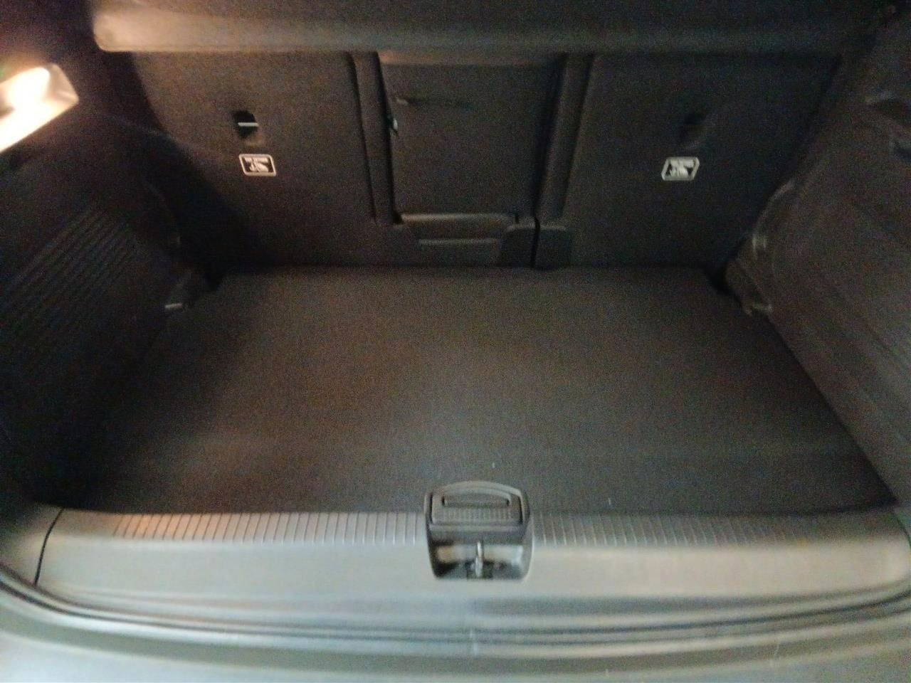 Fahrzeugabbildung Opel Crossland Ultimate 110 PS/NAVI/Allwetter!