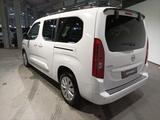 Opel Combo Life 1.2  Turbo Ultimate|Kamera|7 Sitze - Opel Combo Life Ultimate mit Benzin-Antrieb