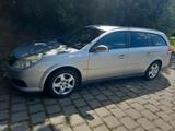 Opel vektra C, 1.9cdti, 2007 - Opel Vectra mit Diesel-Antrieb: 1.9