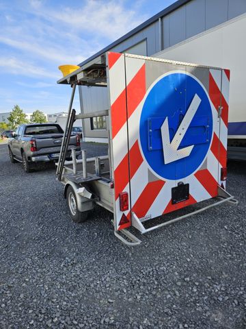 Altele Verkehrsleitanhänger Verkehrssicherungsanhänger