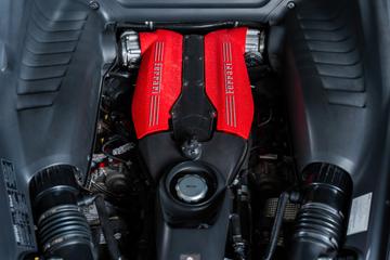 صورة مصغرة 17 لـ 2017 Ferrari 488 GTB