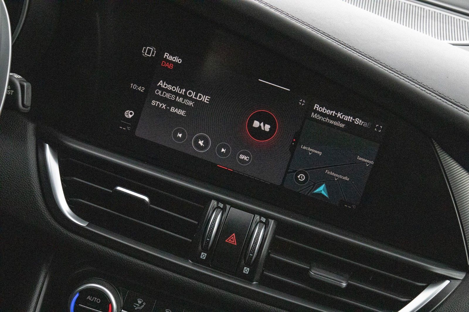 Fahrzeugabbildung Alfa Romeo Giulia MY23 Veloce 2.2 Diesel Q4 Prem+Assis.-Pak