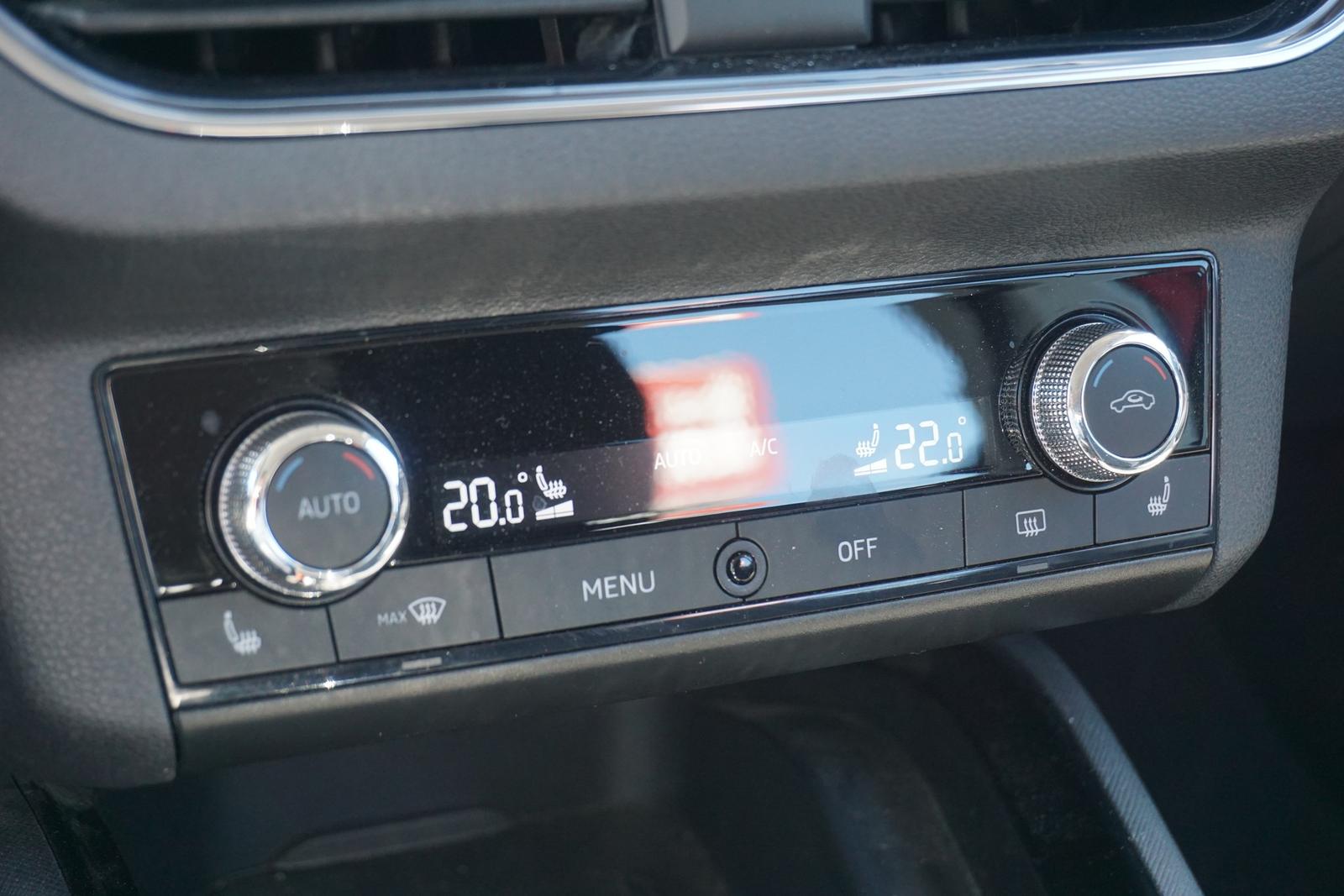 Skoda Kamiq Style DSG LED Navi ACC AHK DAB PDC USB