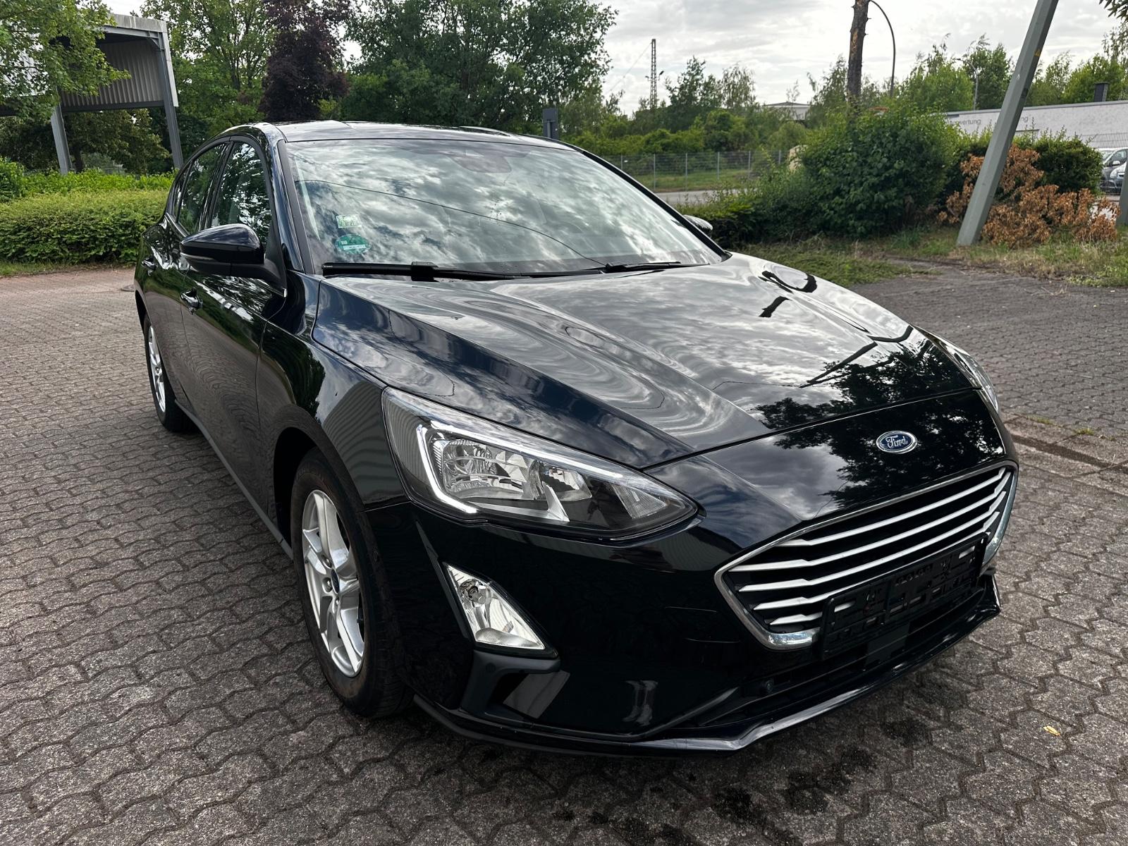 Ford Focus Lim. Cool & Connect Automatiku