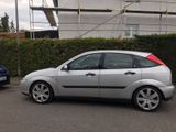 Ford Focus 1.8 Ghia - Ford Focus aus 2001: Ghia