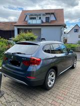 BMW X1 sDrive20i - 8Gang Automatik - BMW: Automatik, 8 Gang
