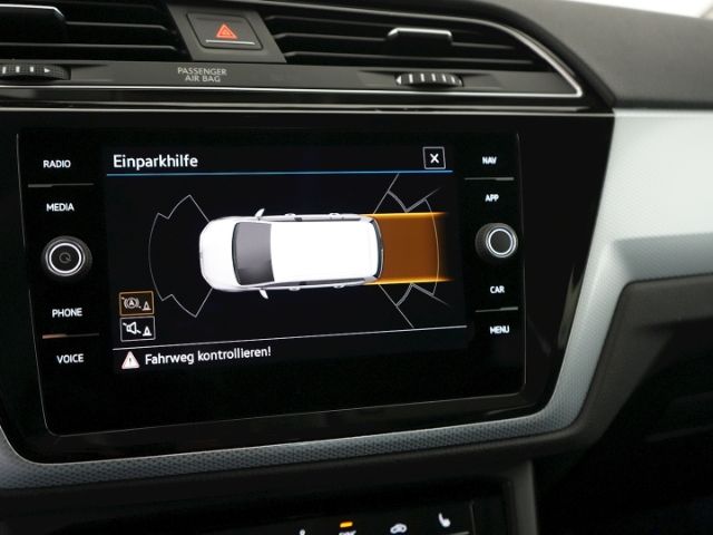 Touran COMFORTLINE DSG+LED+AHK+NAVI+SPORTFAHRWER