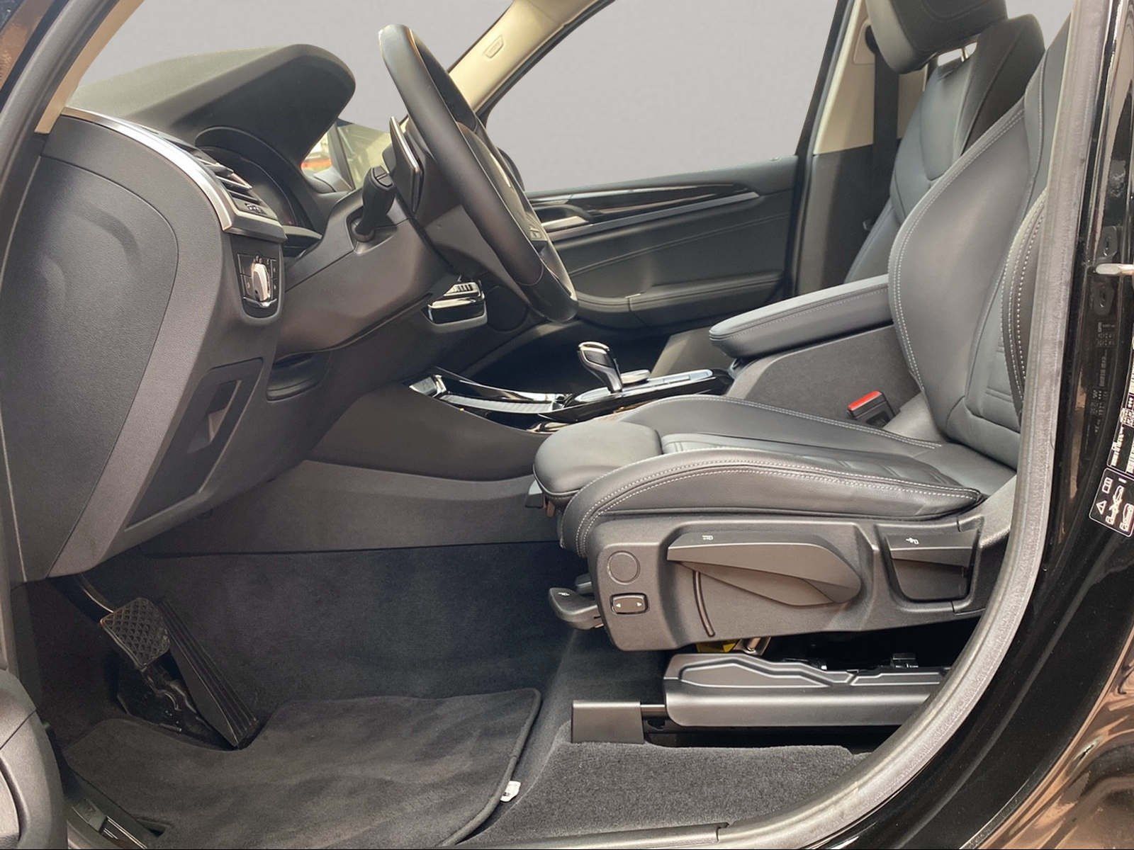 BMW X3 xDrive20i Navi AHK Kamera Sportsitze HiFi foto 10