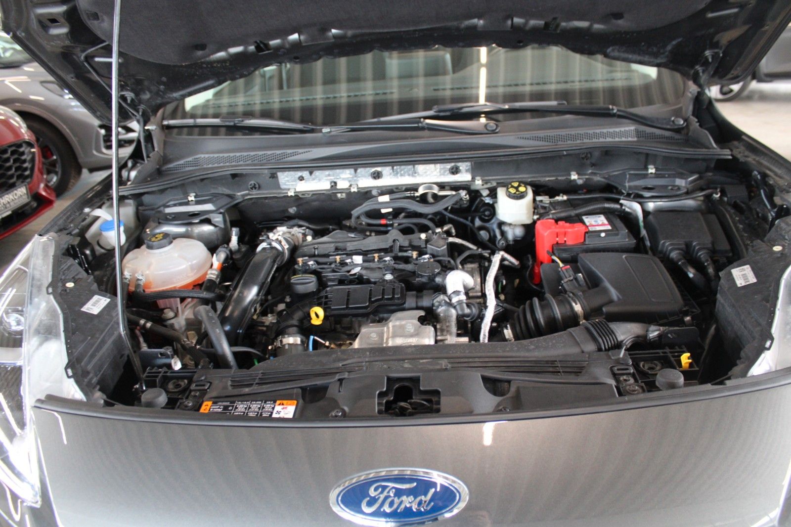 Fahrzeugabbildung Ford Kuga 1.5 EcoBlue Cool & Connect NAVI WinterPaket