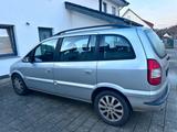Opel Zafira A 2.0 Diesel | 7-Sitzer | TÜV ... - Opel Zafira aus 2005 mit Diesel-Antrieb