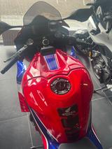 Honda  CBR 1000RR-R Fireblade **Viel Zubehör**  - Offers