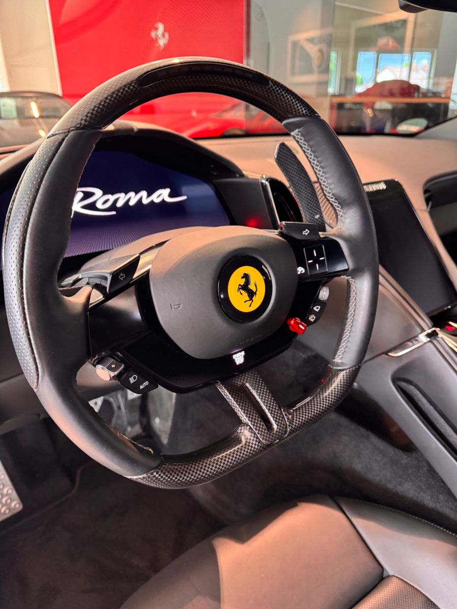 Fahrzeugabbildung Ferrari Roma*Full Carbon*Belüftete Si.*ADAS*360° Kamera*