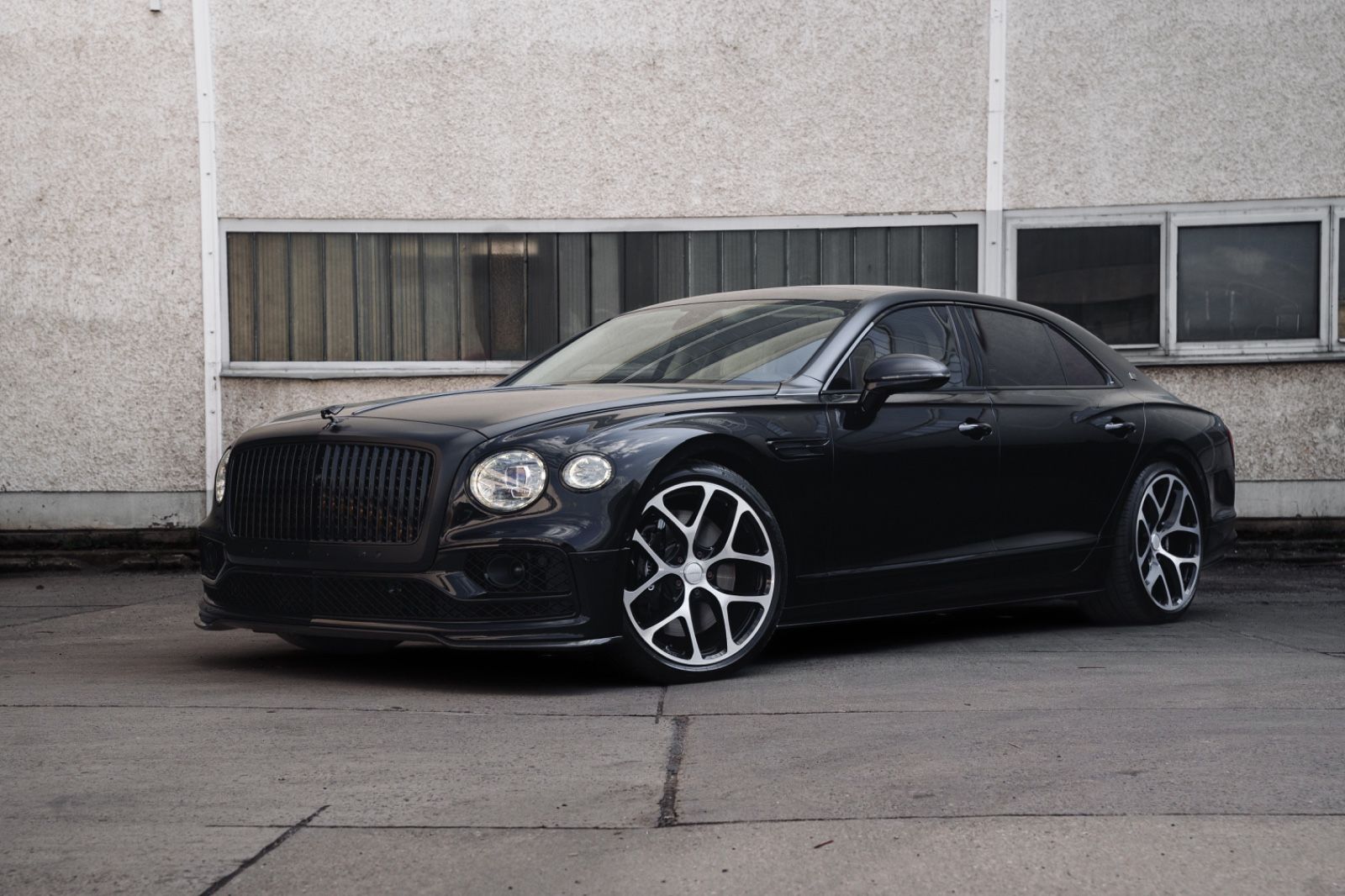 BENTLEY Flying Spur