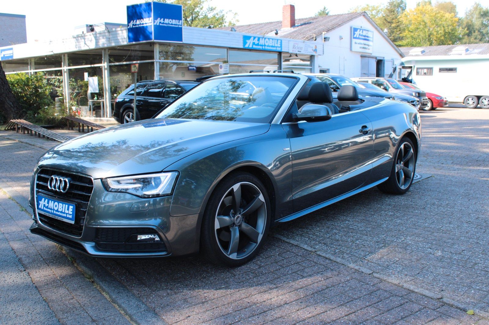 AUDI A5 Cabriolet 2.0 TDI S-Line Navi Xenon SHZ PDC