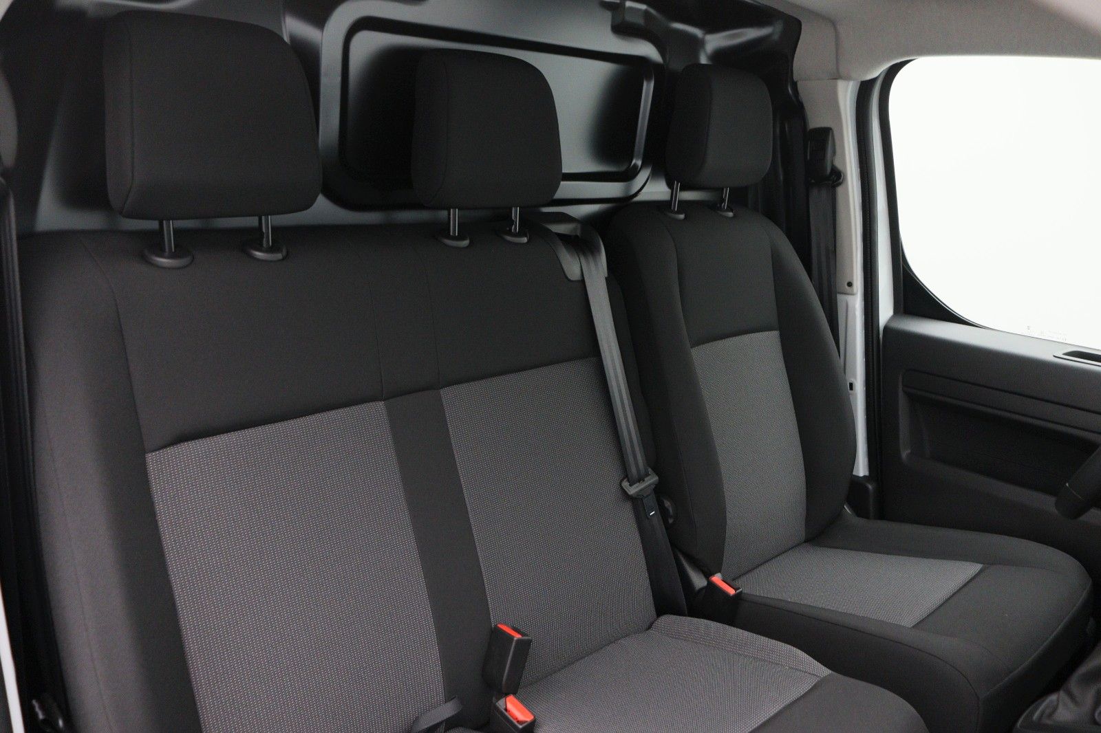 Fahrzeugabbildung Fiat Scudo Serie 1 Kastenwagen L2 1.5 MT6 AHK