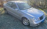 Mercedes-Benz E 220 CDI/ 2 Hand /Limousine/TÜV/ AHK/ Automatik - Mercedes-Benz E 220 aus 2004: Cdi