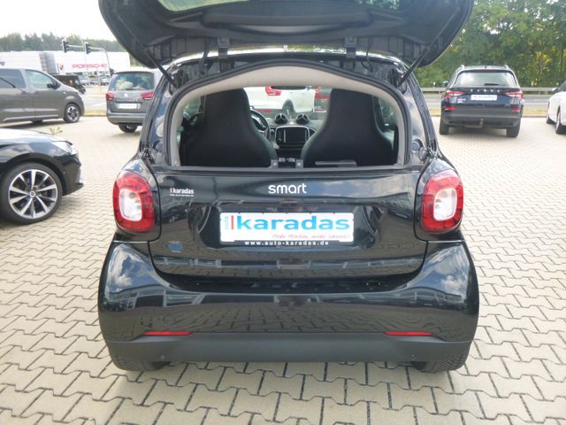 Fahrzeugabbildung Smart fortwo coupe electric drive / EQ >25.304 KM<