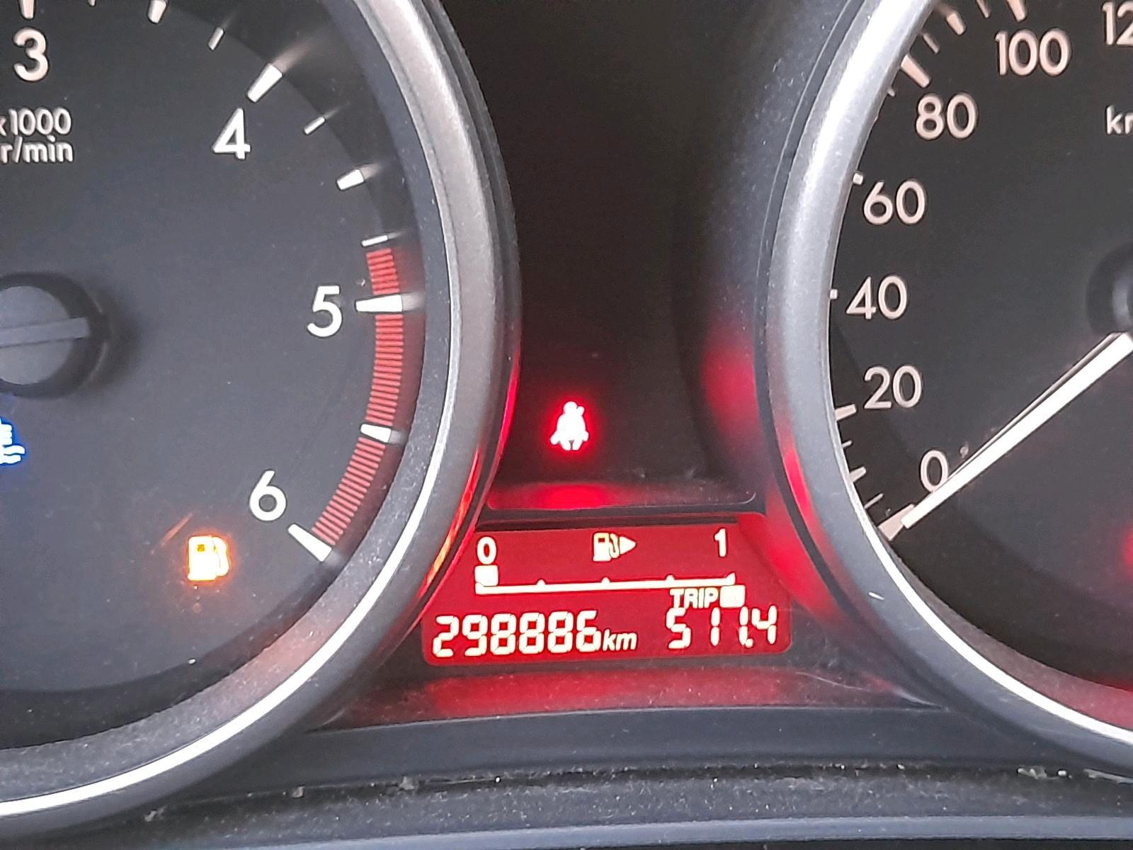 Mazda 5 2013 — photo 8