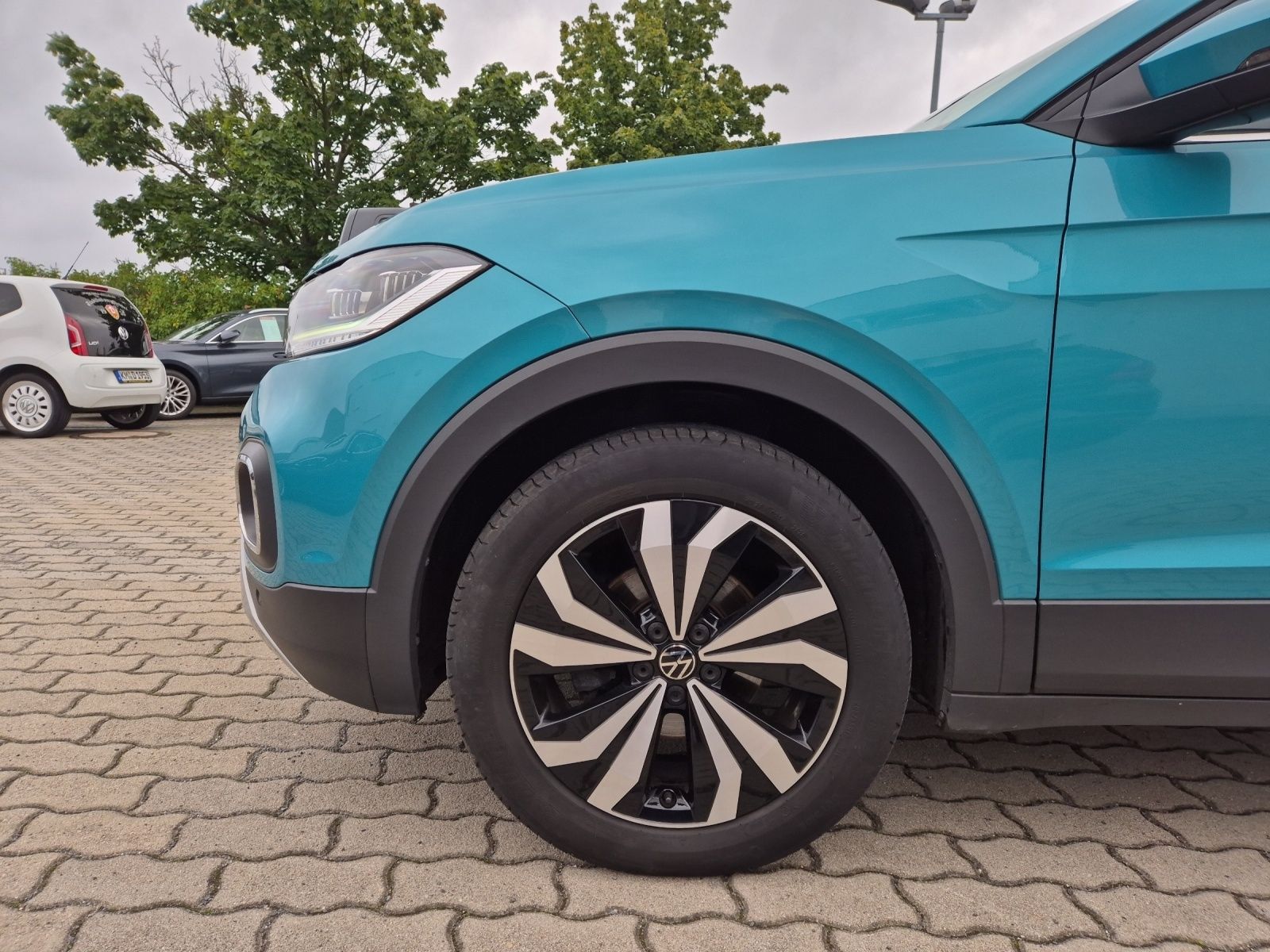 Fahrzeugabbildung Volkswagen T-Cross TSI Style DSG LED Navi ACC RFK SH 17"