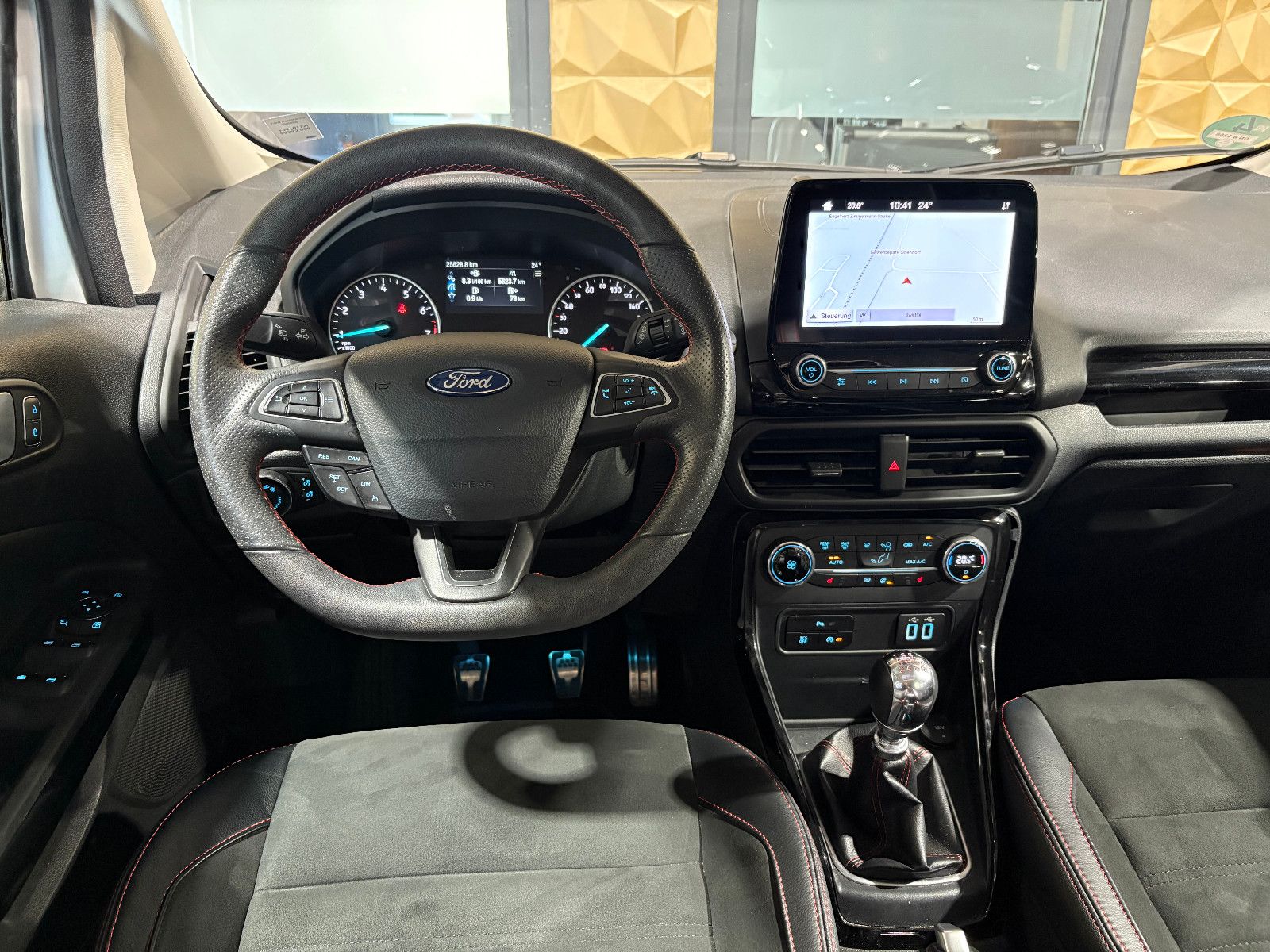 Fahrzeugabbildung Ford EcoSport ST-Line/ALCANTARA/PANO/APPLE/KAMERA/NAV