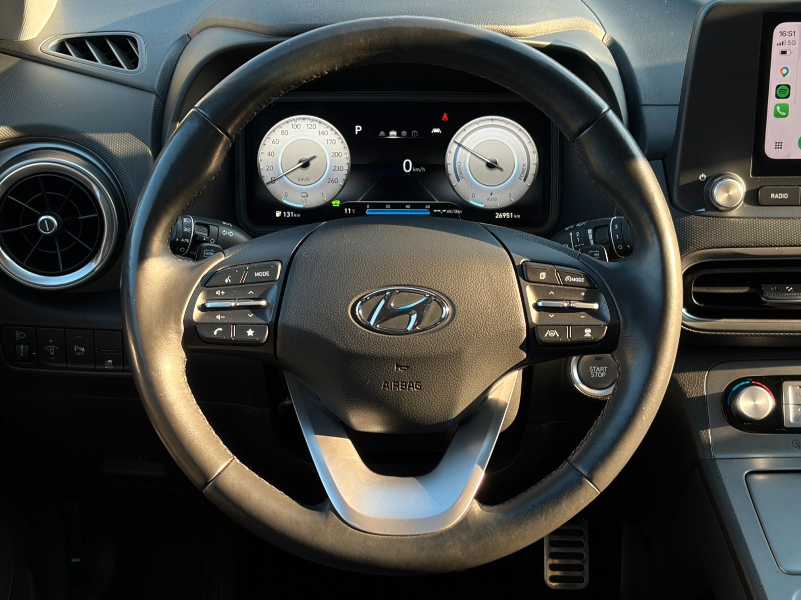 Fahrzeugabbildung Hyundai KONA E Select ACC Cam PDC LFA LKA LHZ SHZ