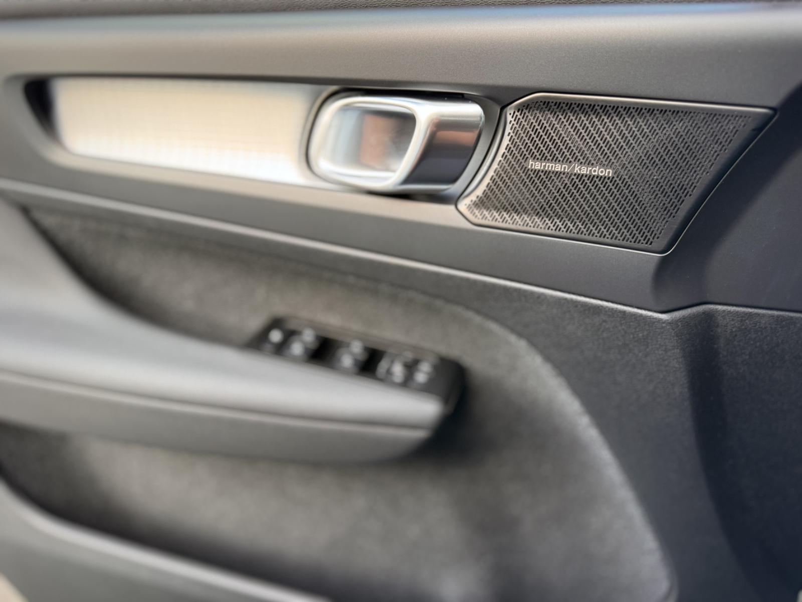 Volvo XC40 1.5T3 Momentum Pro *ASSIST|PANO|NAVI|HIFI*