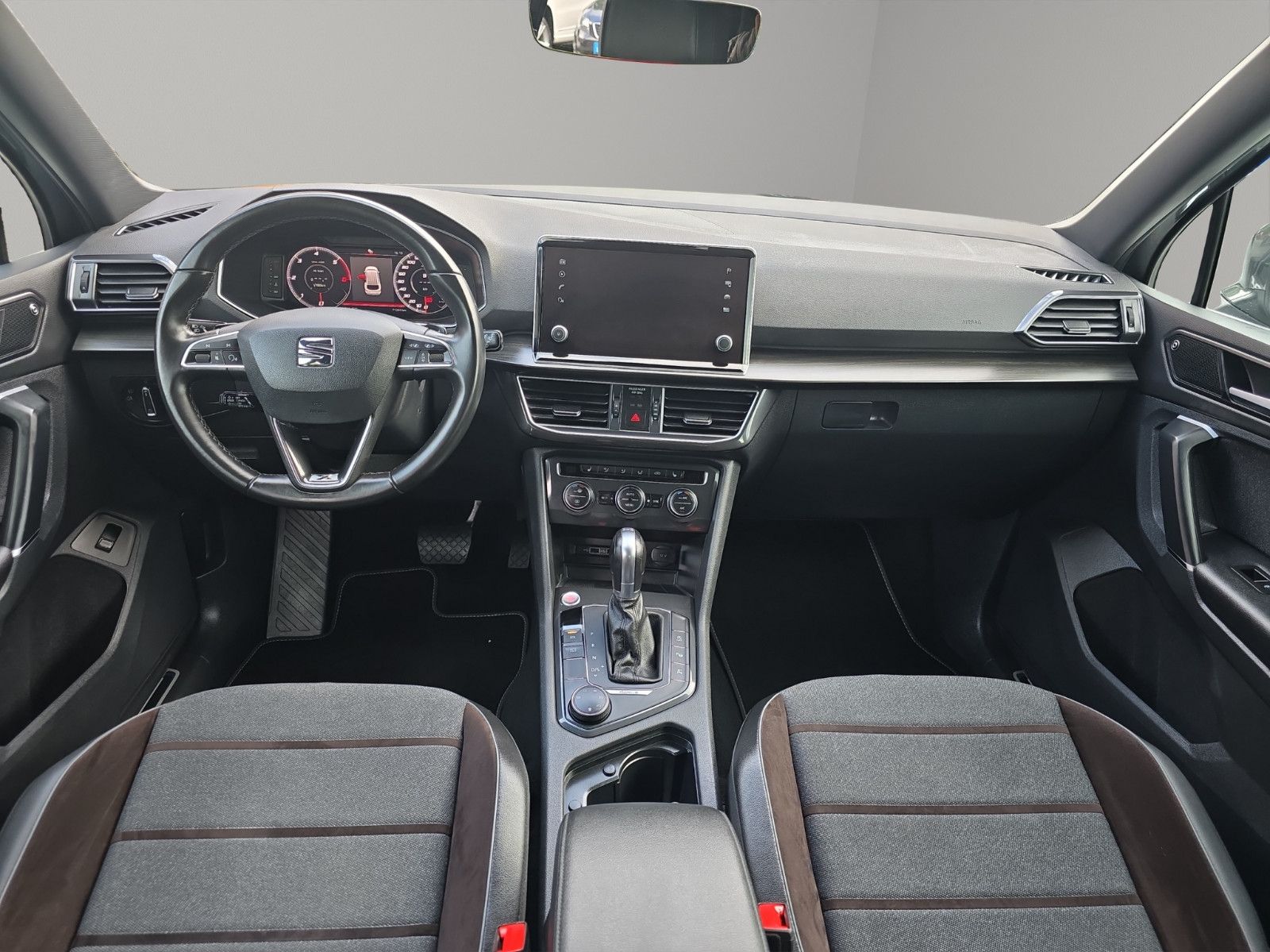 Fahrzeugabbildung SEAT Tarraco Xcellence 4Drive/7-Sitzer/360°