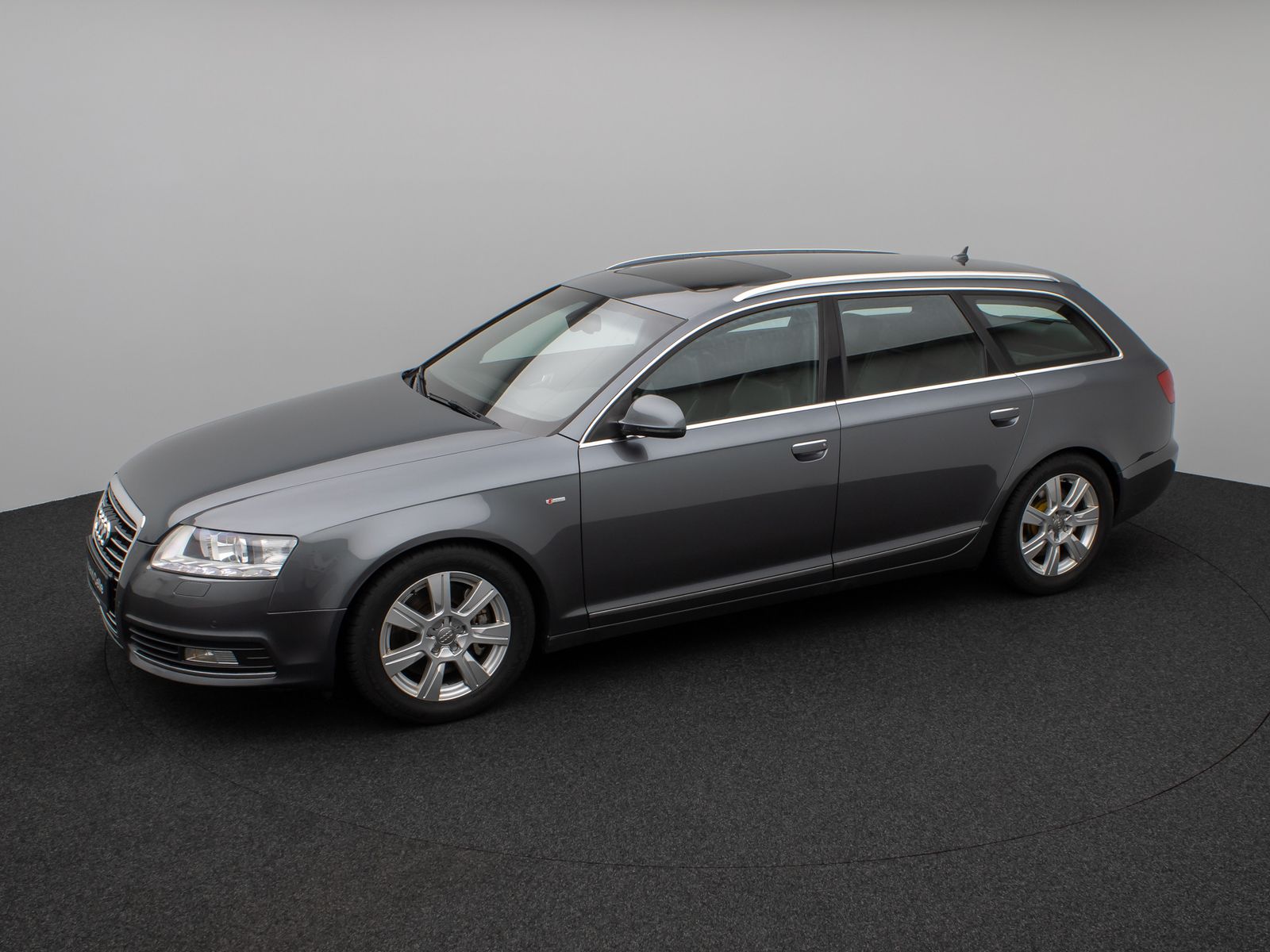 Fahrzeugabbildung Audi A6 Avant 2.7 TDI quattro S Line Glasdach Xenon