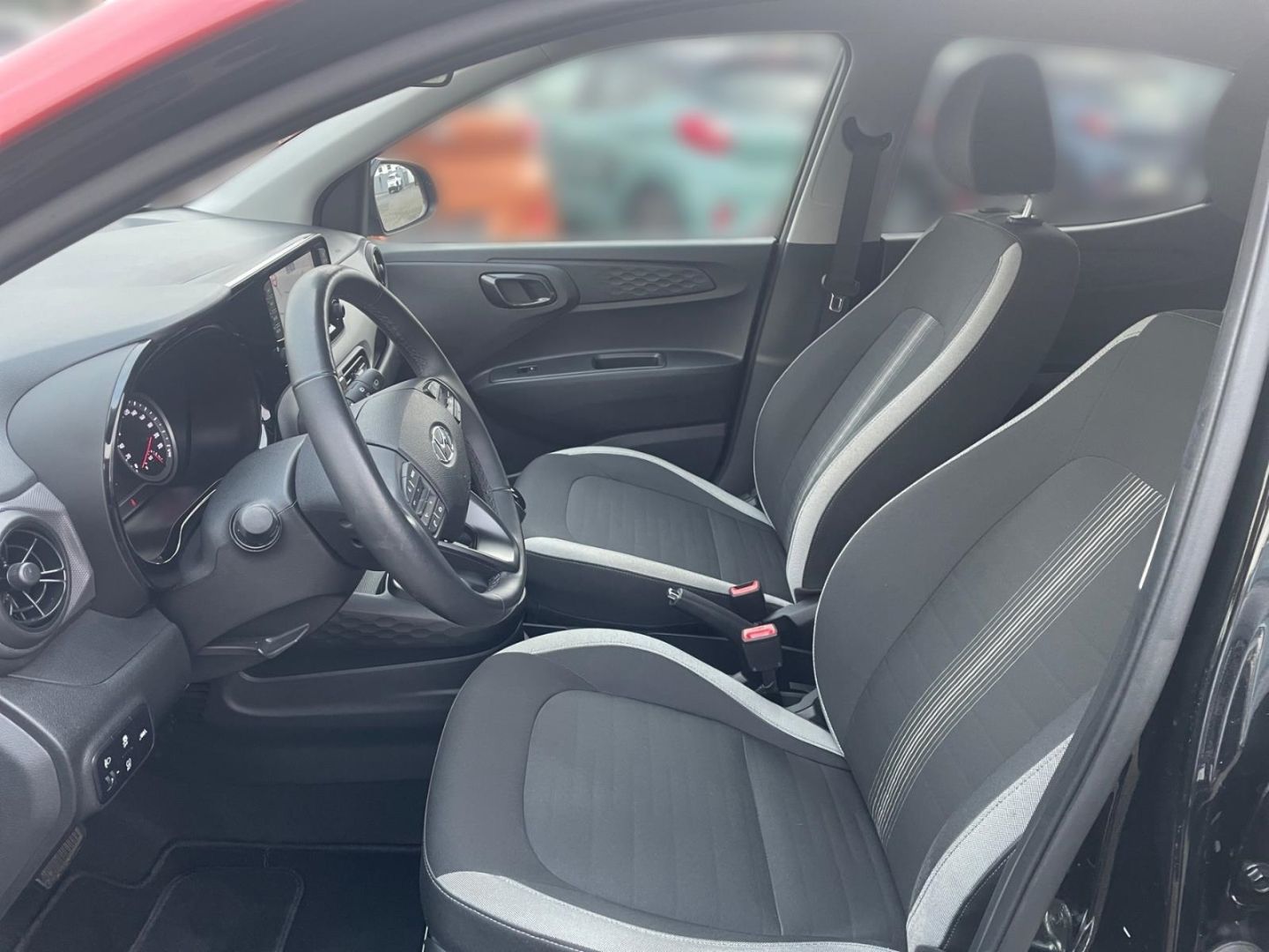 Fahrzeugabbildung Hyundai i10 1.0 Intro Edition Navi Kamera Sitzheizung Rü