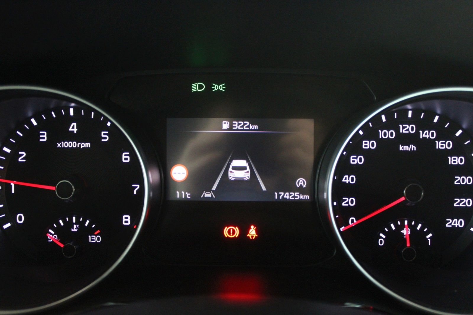 Fahrzeugabbildung Kia XCeed Vision Bi-LED NAVI SHZ LHZ Kamera ACC uvm.