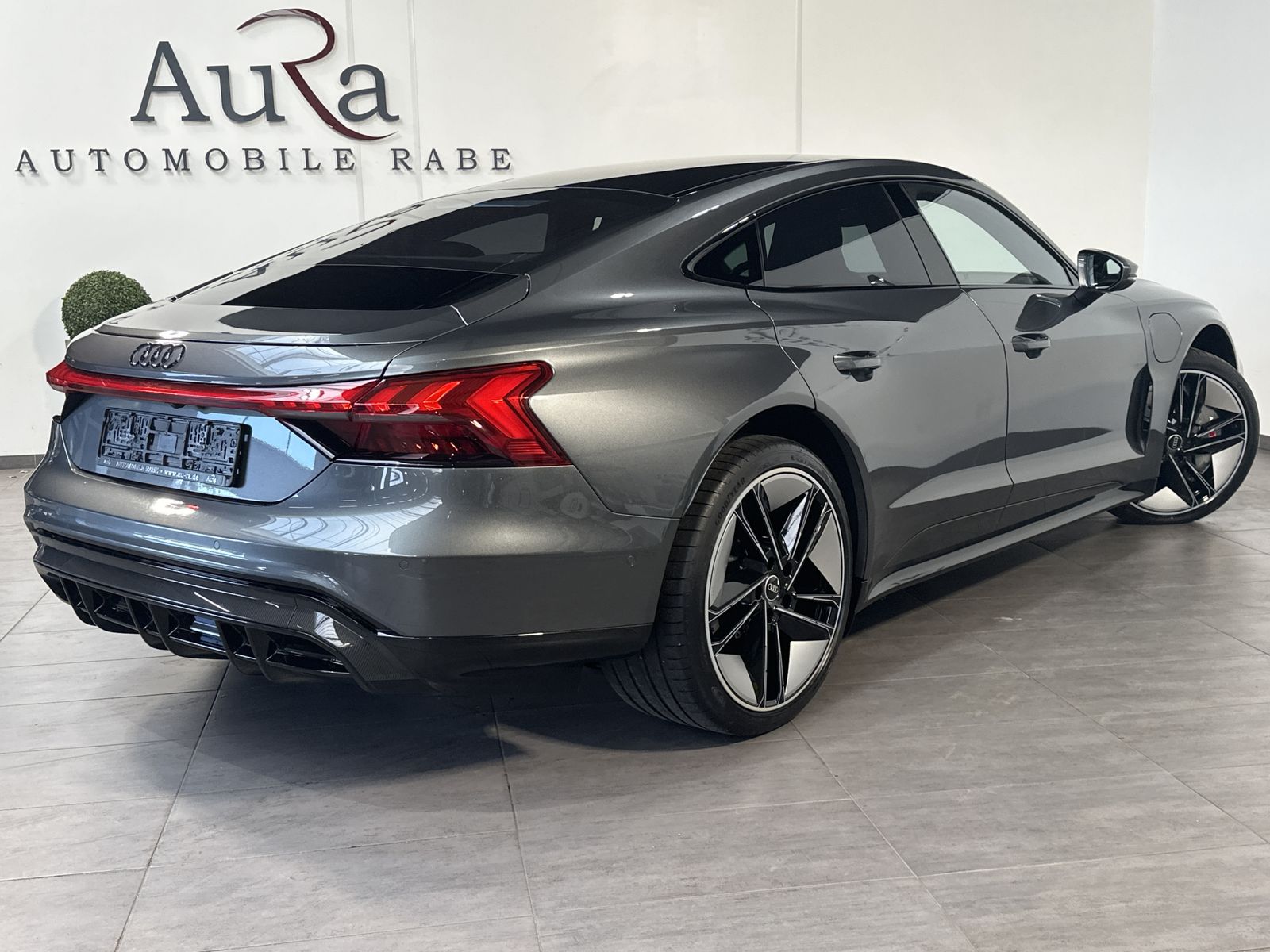 Fahrzeugabbildung Audi RS e-tron GT Qu NAV+LED+HUD+360°+PANO+B&O+VCOCK