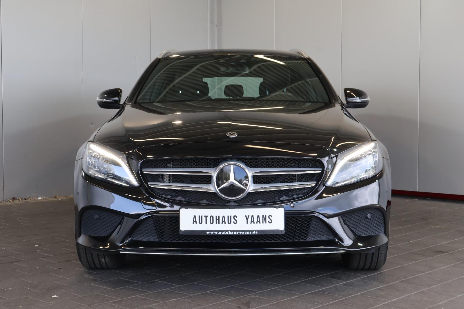 Mercedes-Benz C 300d 4M Avantgarde DISTR.+MULTIBEAM+KEY+AHK