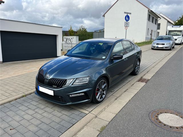 Skoda Octavia Lim. RS DSG, Canton, Black Design, *TOP*