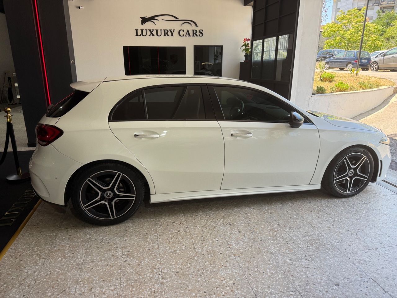 Mercedes-Benz Mercedes-benz A 180 d Premium AMG 2019 imagem 2