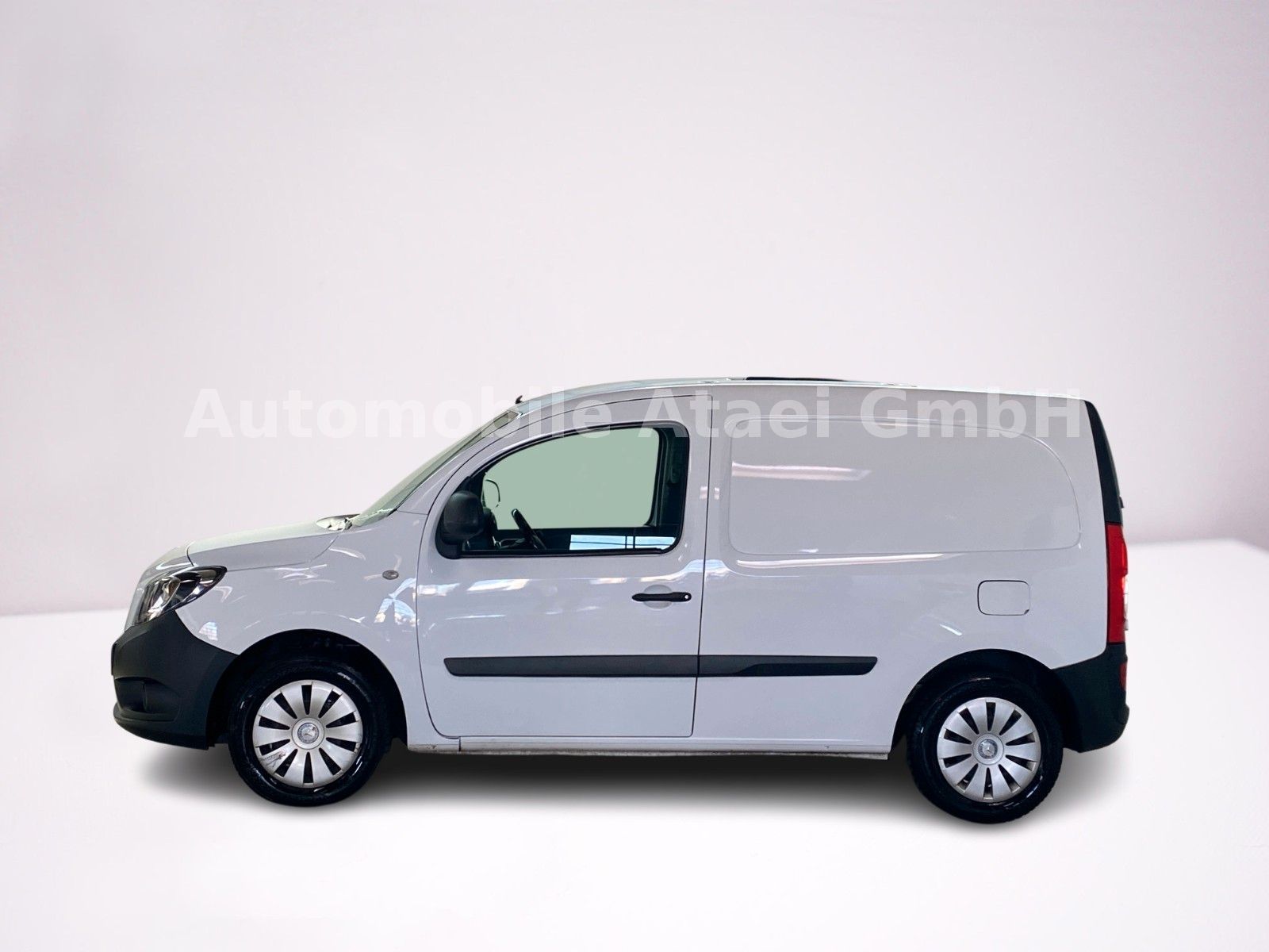 Fahrzeugabbildung Mercedes-Benz Citan Kasten 111 CDI lang 3-SITZE+KLIMA (7971)