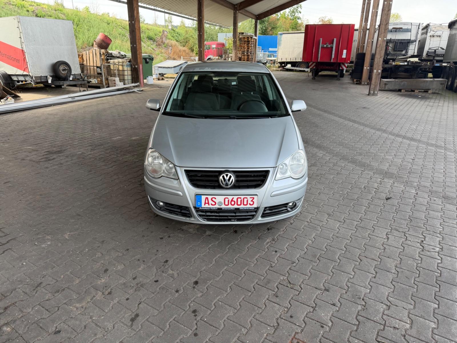 Volkswagen Polo 1.4 Comfortline/Tüv Neu/ZR Neu/AHK