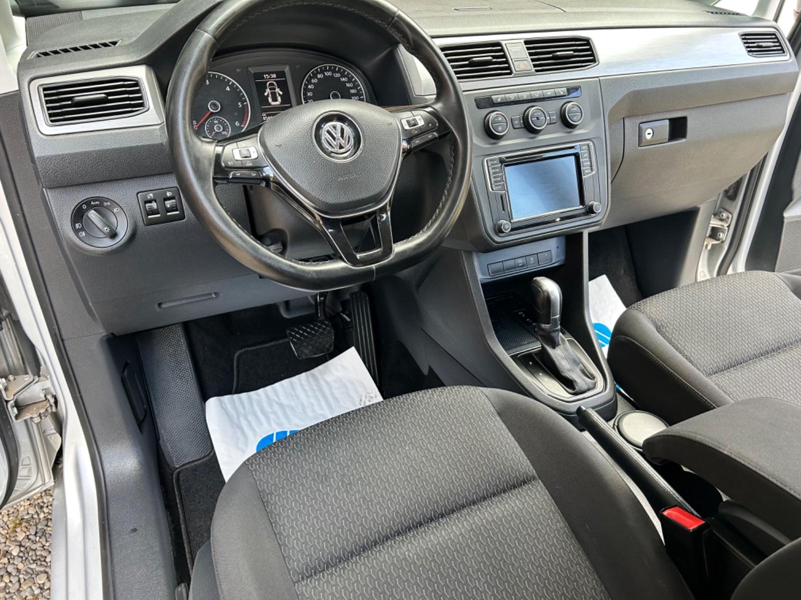 Volkswagen Caddy PKW Trendline BMT